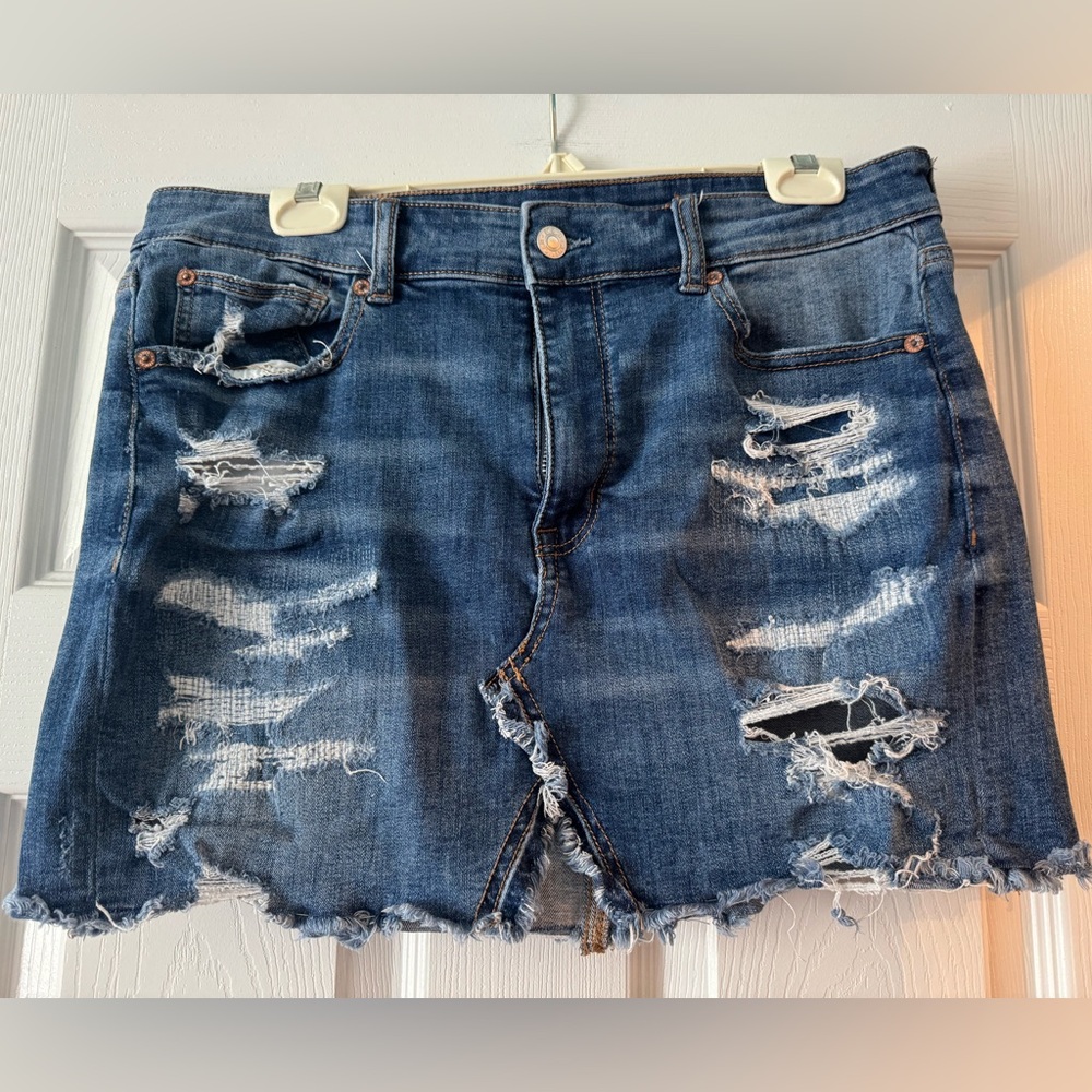 American Eagle Outfitters Size 14 Hi-Rise Distressed Stretch Mini Denim Skirt
